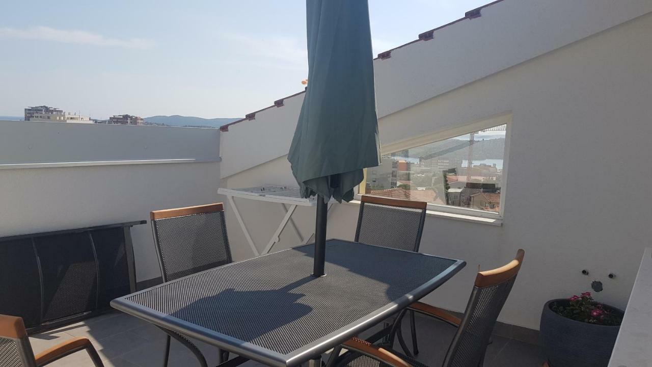 שיבניק Apartman Stegic מראה חיצוני תמונה